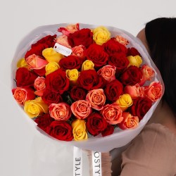 Букет 51 роза микс яркий